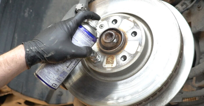 Wie schmierig ist es, selber zu reparieren: Federn beim Audi A4 B8 1.8 TFSI 2013 wechseln – Downloaden Sie sich Bildanleitungen