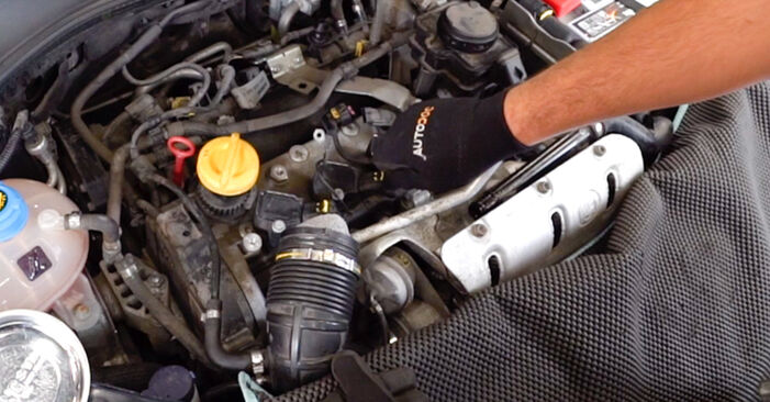 Need to know how to renew Ignition Coil on ABARTH 500 / 595 2015? This free workshop manual will help you to do it yourself