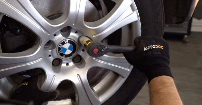 Replacing Brake Pads on BMW X5 E53 2002 3.0 d by yourself