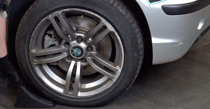 BMW 3 SERIES Variklio montavimo rėmas keitimas: nemokamos remonto instrukcijos