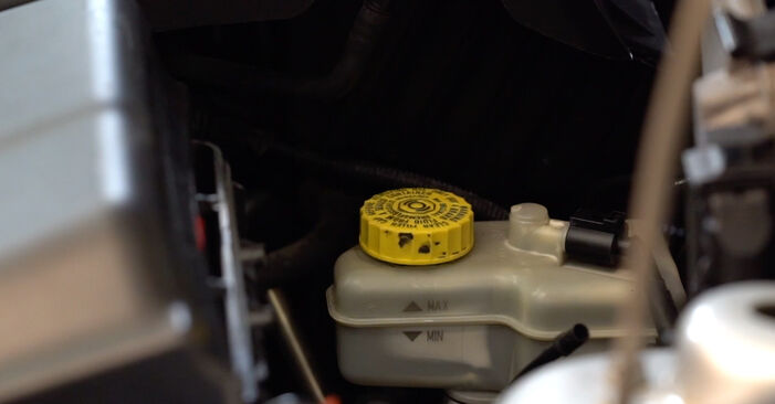 Skoda Fabia 6Y5 1.9 TDI 2002 Bremsscheiben wechseln: Gratis Reparaturanleitungen