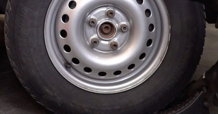Wie schmierig ist es, selber zu reparieren: Bremsscheiben beim VW T4 2.5 TDI 1996 wechseln – Downloaden Sie sich Bildanleitungen