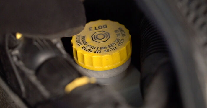Hvor svært er det at gør-det-selv: Bremseklodser udskiftning på FIAT 500 - hent illustreret vejledning