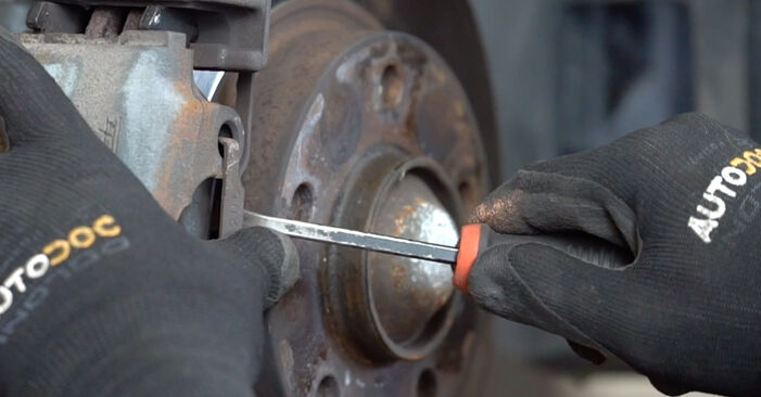 BMW 3 SERIES 330Cd 3.0 Brake Pads replacement: online guides and video tutorials