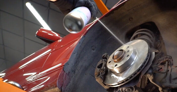 Πώς να αντικαταστήσετε Τακάκια Φρένων σε BMW 3 SERIES: κατεβάστε εγχειρίδια PDF και βίντεο οδηγιών