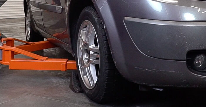 Renault Scenic 2 1.5 dCi (JM1E, JM16) 2005 Bremsscheiben wechseln: Gratis Reparaturanleitungen