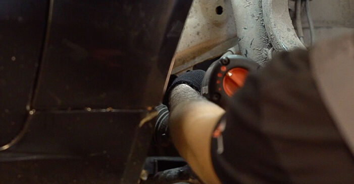 Replacing Control Arm on Alfa Romeo 159 Sportwagon 2009 1.9 JTDM 16V (939BXC1B, 939BXC12) by yourself