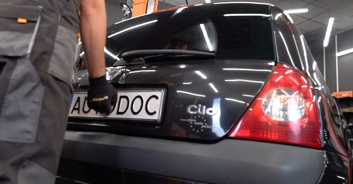 RENAULT Clio II Hatchback (BB, CB) 1.2 (BB0A, BB0F, BB10, BB1K, BB28, BB2D, BB2H, CB0A,... Sprężyna gazowa pokrywy bagażnika wymiana: przewodniki online i samouczki wideo