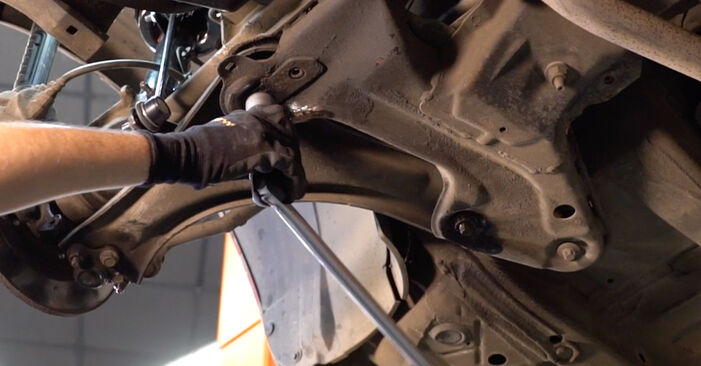 C3 I Hatchback (FC_, FN_) 1.4 16V HDi 2013 Control Arm DIY replacement workshop manual