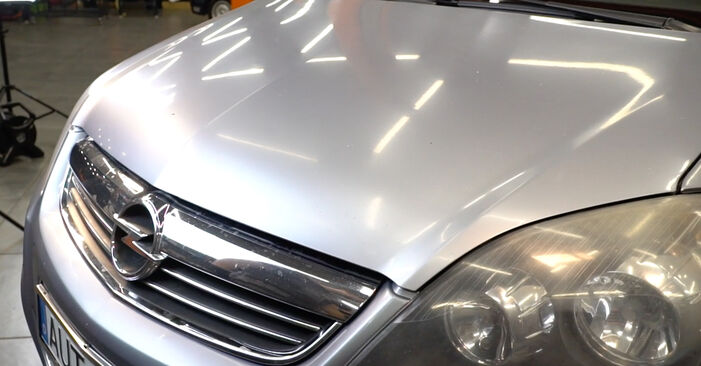 Bremsbeläge Ihres Opel Zafira B 1.7 CDTI (M75) 2013 selbst Wechsel - Gratis Tutorial