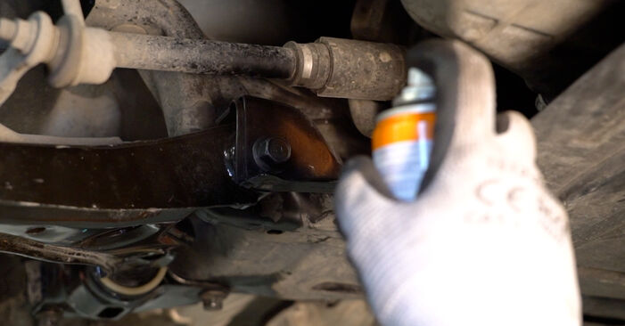 Changing Control Arm on HONDA INSIGHT (ZE_) 1.3 IMA (ZE28, ZE2) 2012 by yourself