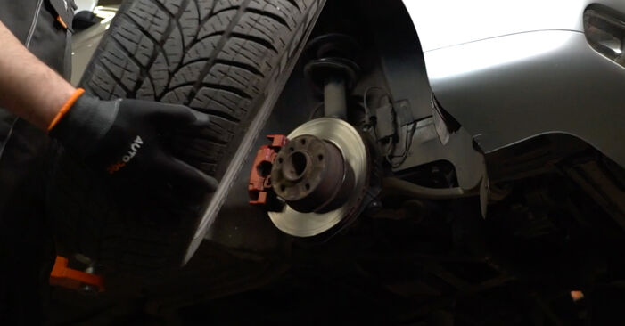How to remove BMW 5 SERIES 525 tds 1999 Wheel Bearing - online easy-to-follow instructions