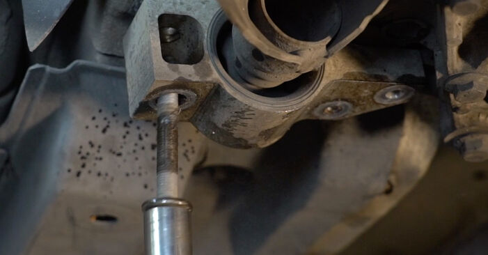 AUDI A3 2.0 TDI quattro Control Arm replacement: online guides and video tutorials