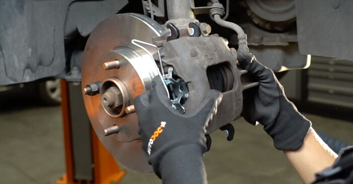 How to replace Brake Discs on FORD FOCUS (DAW, DBW) 2003: download PDF manuals and video instructions