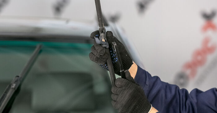 BMW X5 Μάκτρο καθαριστήρα αντικατάσταση: δωρεάν εγχειρίδια συνεργείου