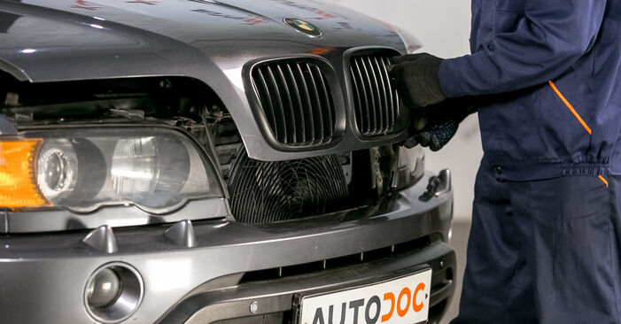 How to change Pollen Filter on BMW X5 E53 2000 - free PDF and video manuals