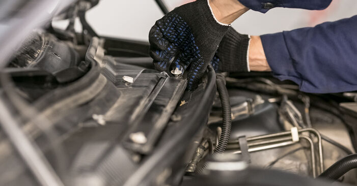 BMW X5 Φίλτρο αέρα εσωτερικού χώρου αντικατάσταση: δωρεάν εγχειρίδια συνεργείου