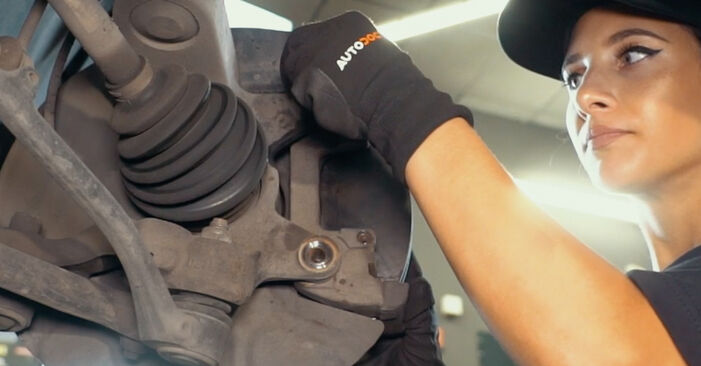 Bremsscheiben beim BMW X3 2.0 i 2010 selber erneuern - DIY-Manual