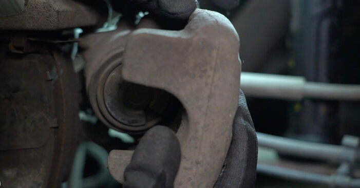 VW CADDY 2011 Bremsbeläge Schritt-für-Schritt-Tutorial zum Teilewechsel