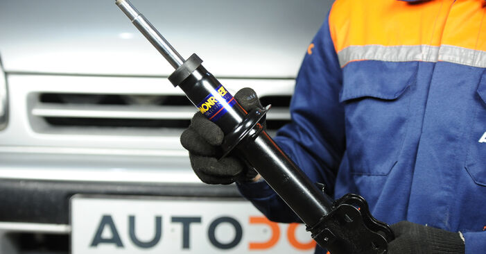 Changing Shock Absorber on NISSAN MICRA II (K11) 1.5 D 1995 by yourself