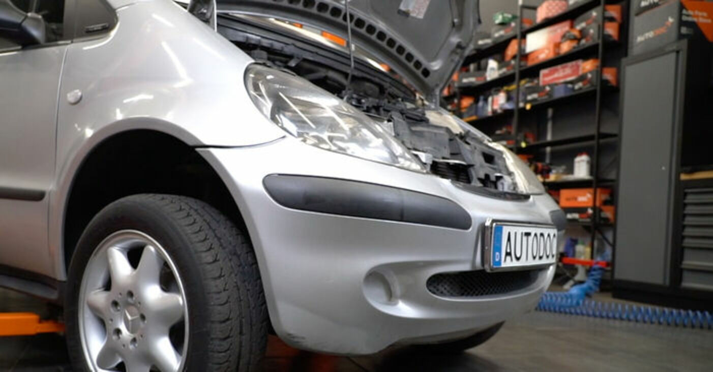 How to change serpentine belt on Mercedes W168 replacement guide