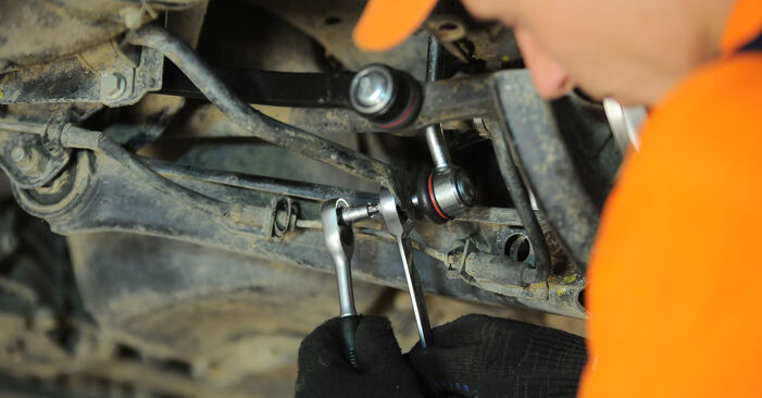 Replacing Anti Roll Bar Links on Audi A4 B5 Avant 1996 1.9 TDI by yourself