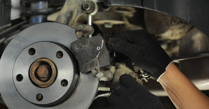 AUDI A4 1.9 TDI Brake Pads replacement: online guides and video tutorials
