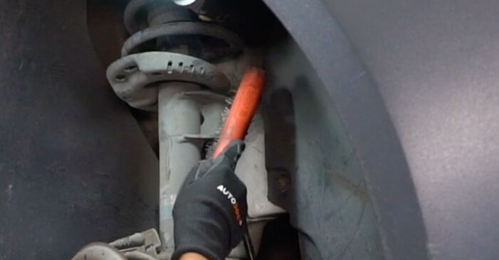 Cómo quitar Bieletas de Suspensión en un VW CADDY 1.6 2008 - instrucciones online fáciles de seguir