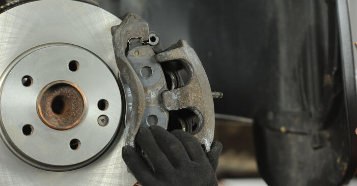 Replacing Brake Discs on Mercedes Vito W639 2013 115 CDI (639.701, 639.703, 639.705) by yourself