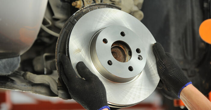 Changing Brake Discs on MERCEDES-BENZ VITO Bus (W639) 116 CDI (639.701, 639.703, 639.705) 2006 by yourself
