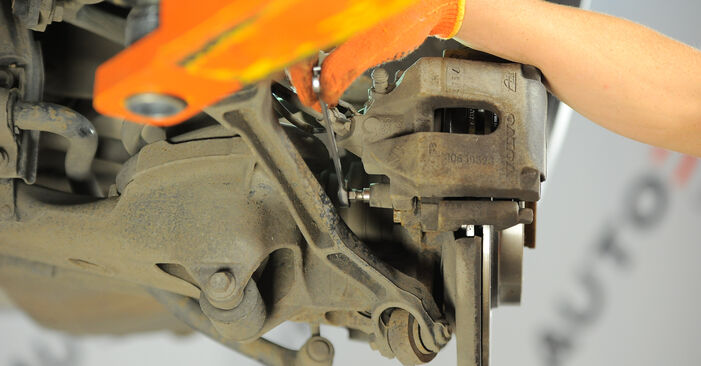 XC90 I (275) 3.2 AWD 2013 Bremsscheiben - Wegleitung zum selbstständigen Teileersatz