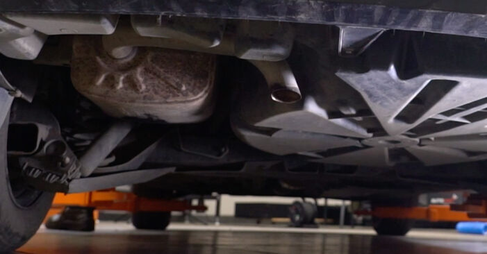 Schimbare Filtru combustibil la Renault Megane 2 LM 2013 1.6 de unul singur