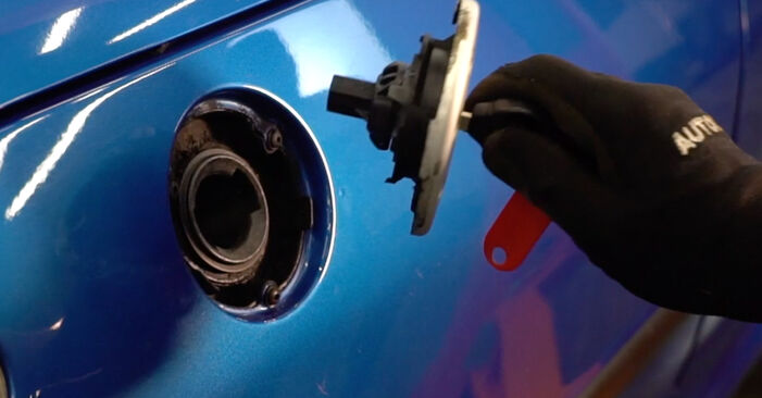 Cómo cambiar Filtro de Combustible en un Peugeot 206 cc 2d 2000 - Manuales en PDF y en video gratuitos