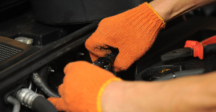 Wie problematisch ist es, selber zu reparieren: Kraftstofffilter beim Audi A4 B7 Avant 1.8 T 2005 auswechseln – Downloaden Sie sich bebilderte Tutorials