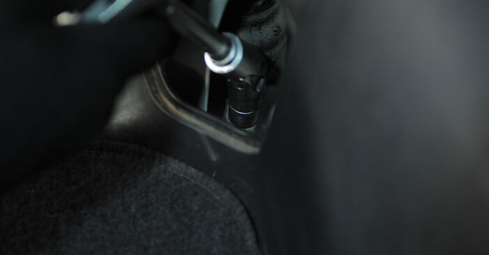 Стъпка по стъпка препоруки за самостоятелна смяна на Honda CR-V 2 2002 2.4 Пружинно окачване