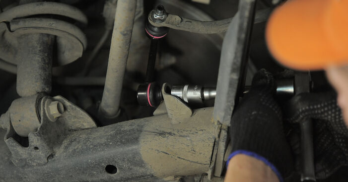 Changing of Anti Roll Bar Links on Honda CR-V Mk2 2003 won't be an issue if you follow this illustrated step-by-step guide