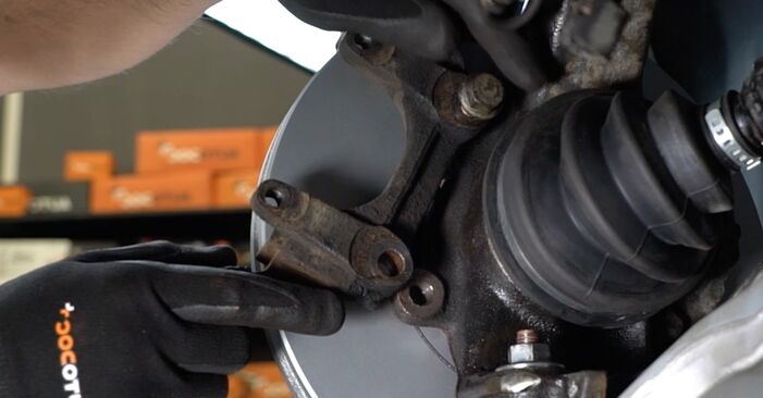 Audi 80 B4 2.0 E 1993 Bremsscheiben wechseln: Gratis Reparaturanleitungen