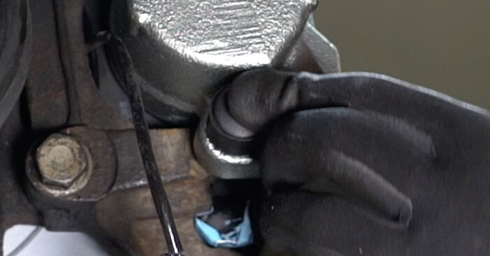 Hvordan skifte AUDI A6 2004 Bremsecaliper trinn–for–trinn veiledning