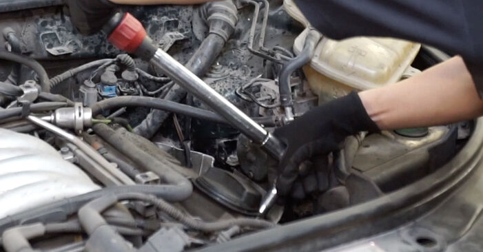 Changing Spark Plug on AUDI A6 Avant (4B5, C5) 2.5 TDI 2000 by yourself