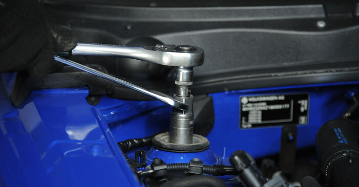 Come cambiare Molle ammortizzatori posteriori e anteriori su VW Lupo (6X1, 6E1) 2002 - suggerimenti e consigli