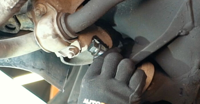 Wie schmierig ist es, selber zu reparieren: Stoßdämpfer beim Audi A4 B5 S4 2.7 quattro 2000 wechseln – Downloaden Sie sich Bildanleitungen