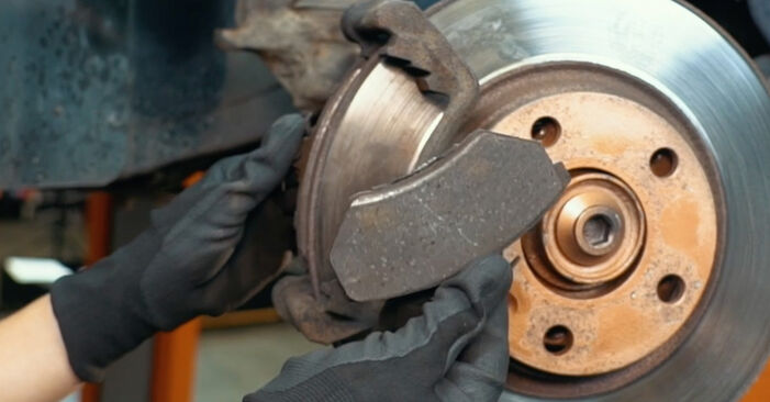 AUDI A4 1.6 Brake Pads replacement: online guides and video tutorials