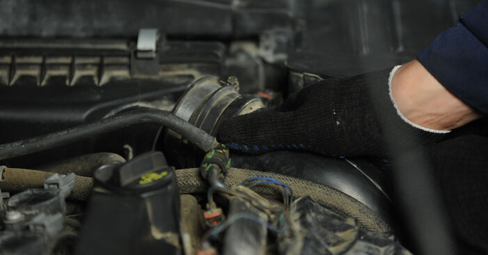 Dodge Caliber SRT4 1.8 2008 Luftfilter wechseln: Gratis Reparaturanleitungen