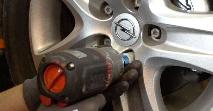 Changing Anti Roll Bar Links on OPEL Astra H Saloon (A04) 1.8 (L69) 2010 by yourself
