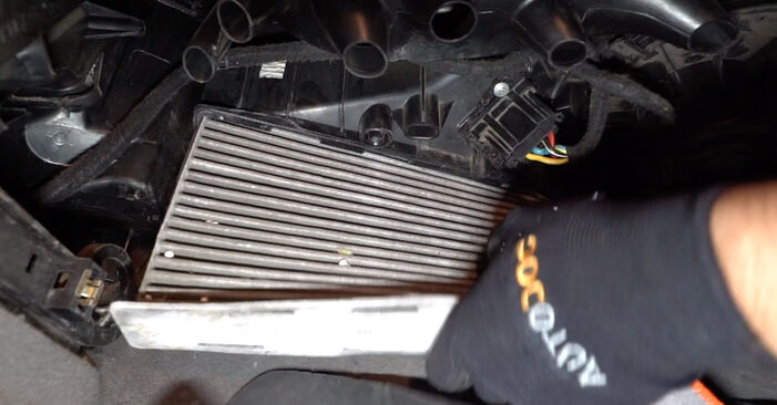 How to remove VW CADDY 2.0 TDI 16V 2008 Pollen Filter - online easy-to-follow instructions