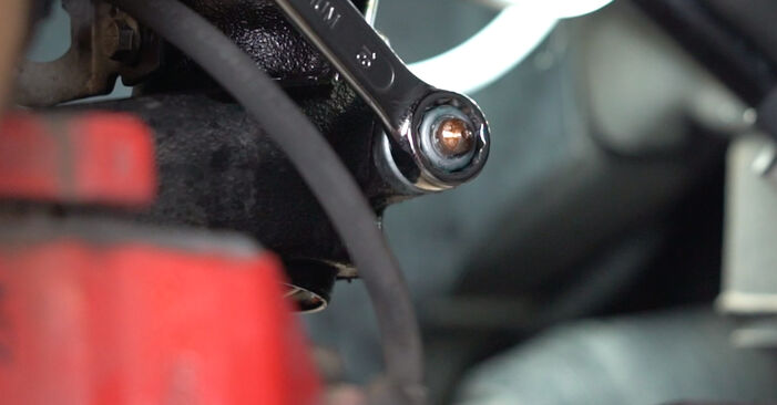 Cómo reemplazar Amortiguadores en un VW GOLF VI (5K1) 1.6 TDI 2009 - manuales paso a paso y guías en video