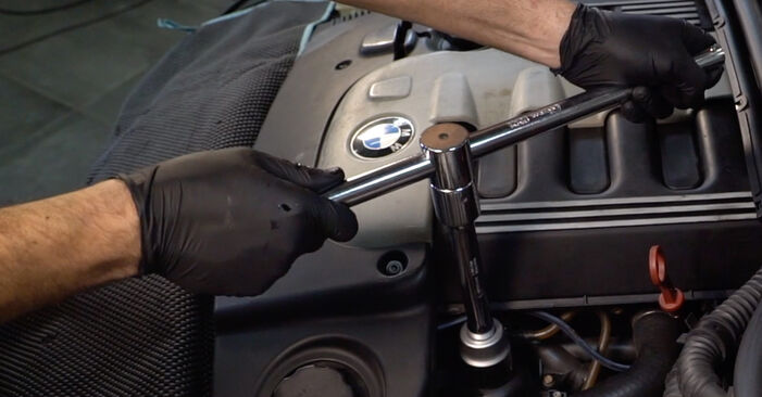 How to change Oil Filter on BMW 3 Touring (E46) 1999 - free PDF and video manuals
