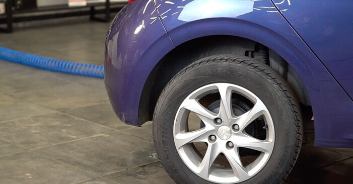Peugeot 208 1 1.2 VTI 82 2014 Federn wechseln: Gratis Reparaturanleitungen