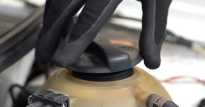 Så lång tid tar det att byta Vattenpumpar + Kamremssats på VW GOLF – informativ PDF-manual