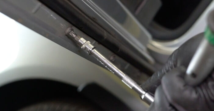 Стъпка по стъпка препоруки за самостоятелна смяна на VW Golf 5 2009 2.0 TDI 16V Външни ключалки